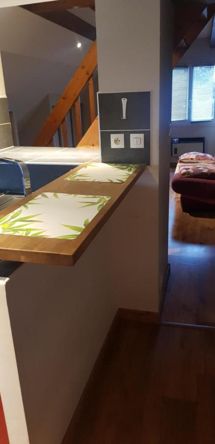 Duplex Dans La Vallee Μπεζανσόν Εξωτερικό φωτογραφία